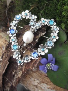 bergtatt gull og sølvsmie - flittiglise brosje